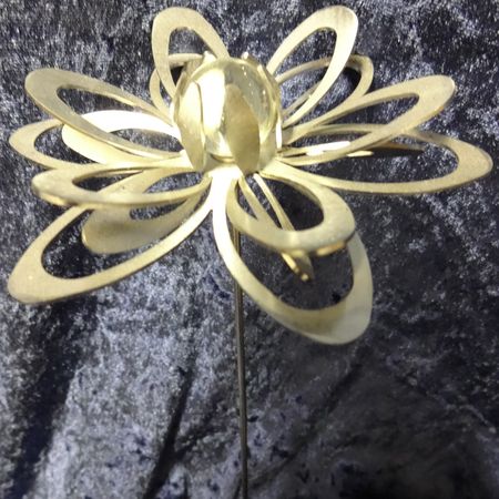 Blume "klein" mit Glaskugel auf langem Stab, klar